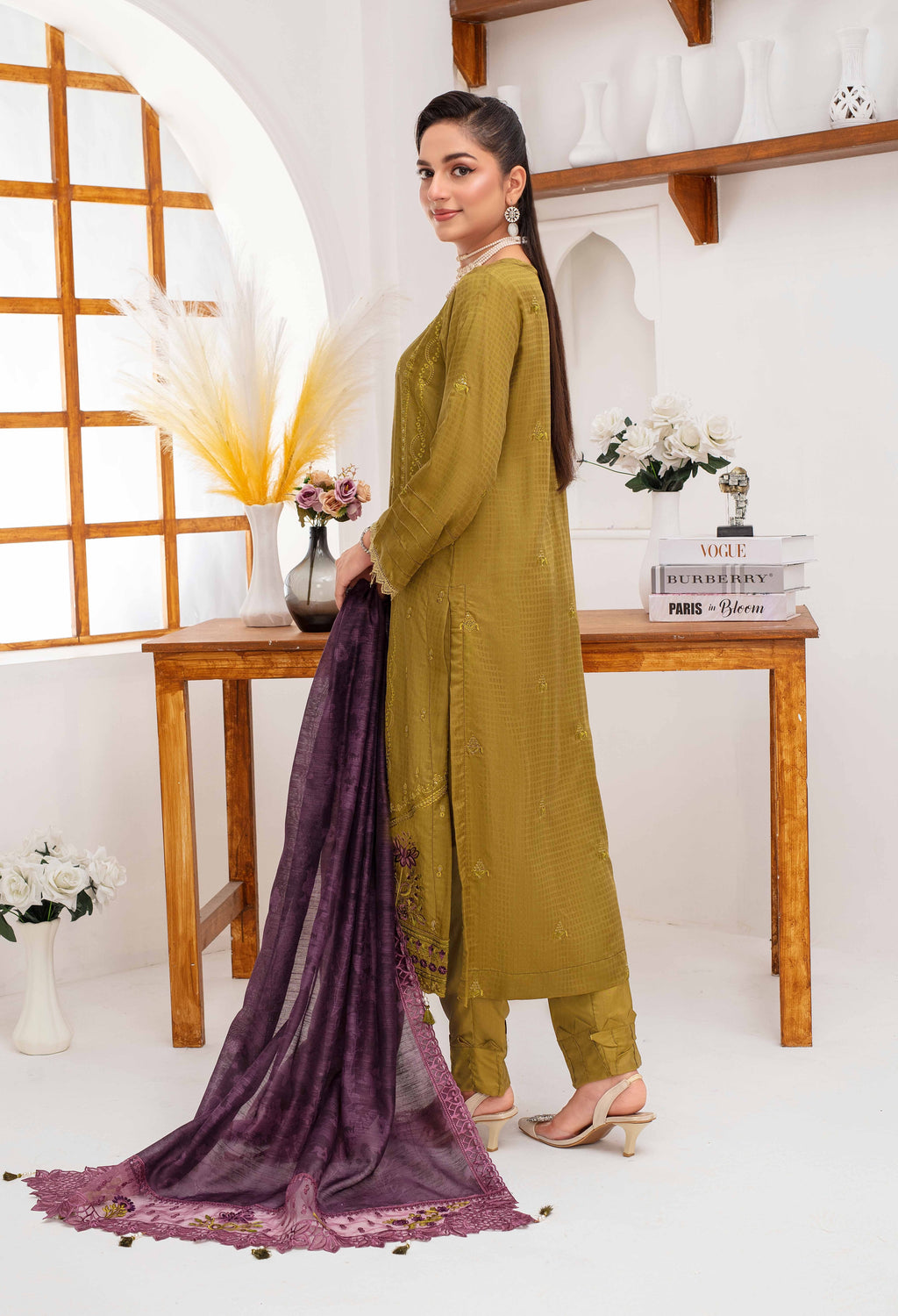 RAKHNA Zamna Exclusive Viscose Embroidered Suit (3-Piece)